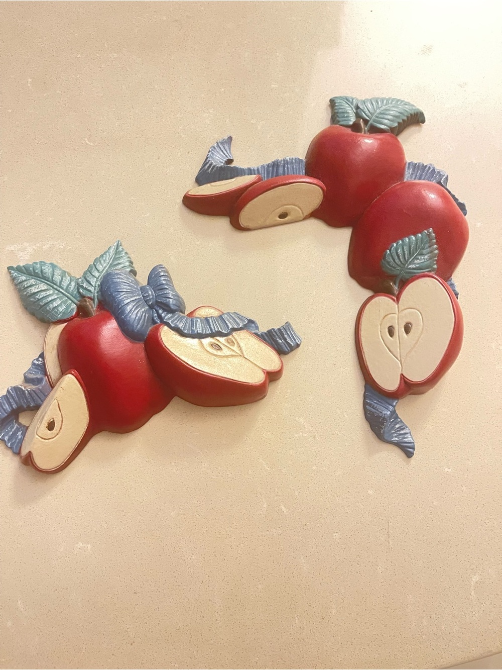 Home Interiors Red Apple Wall Accent Set with Blue Leaves